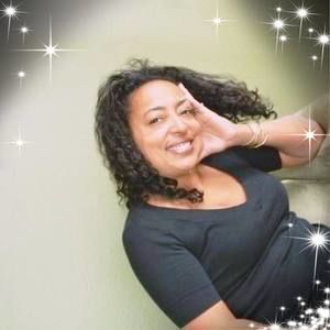 Meet your Posher, Gloria